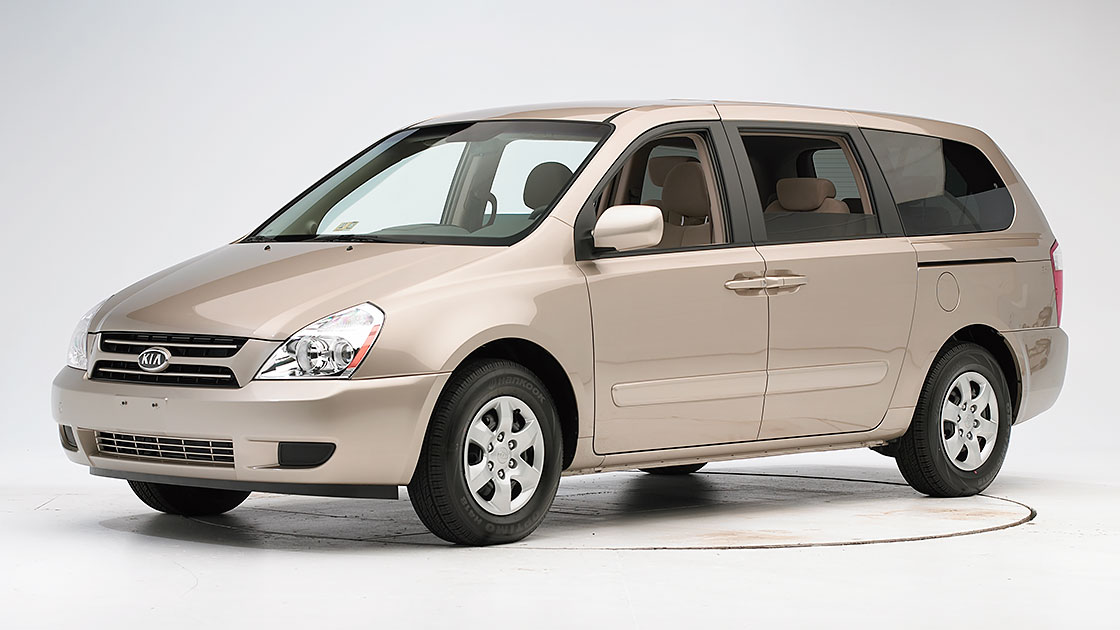 Kia Sedona is 1st minivan to earn Top Safety Pick