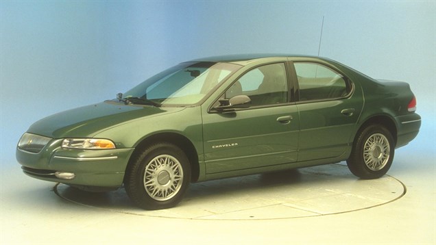 1998 Chrysler Cirrus 4-door sedan