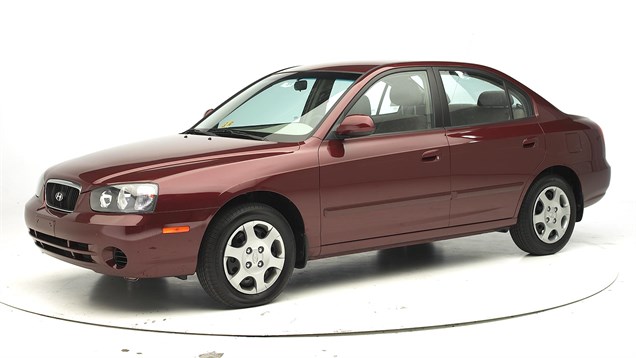 Hyundai elantra 2001 года