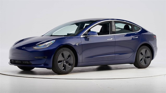 2019 Tesla Model 3 4-door sedan
