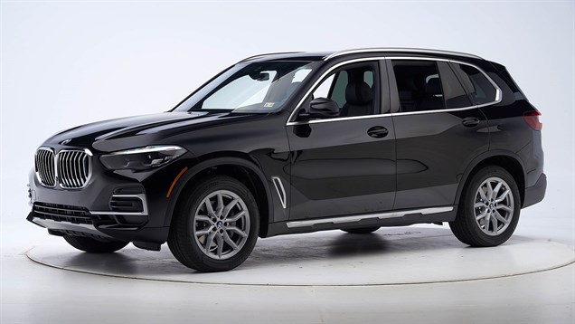 2022 BMW X5 4-door SUV