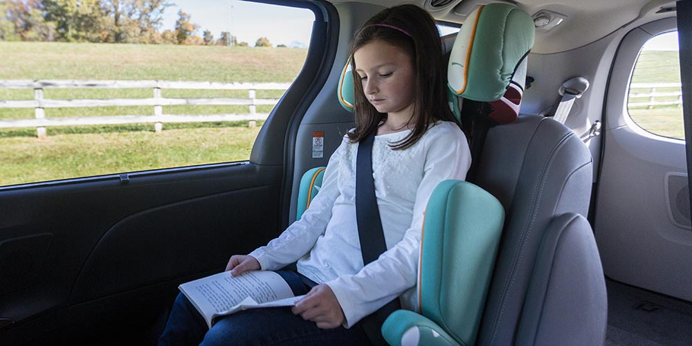 Driving With Kids A Guide For Pas, What Age Can Child Use Car Booster Seat