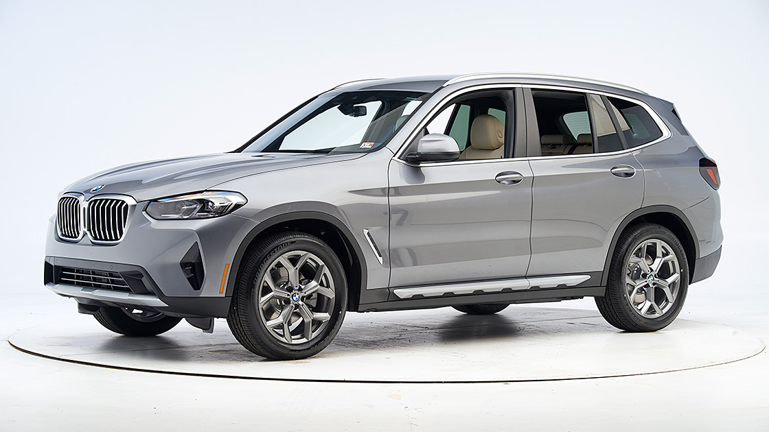 BMW X3 earns highest safety award from IIHS