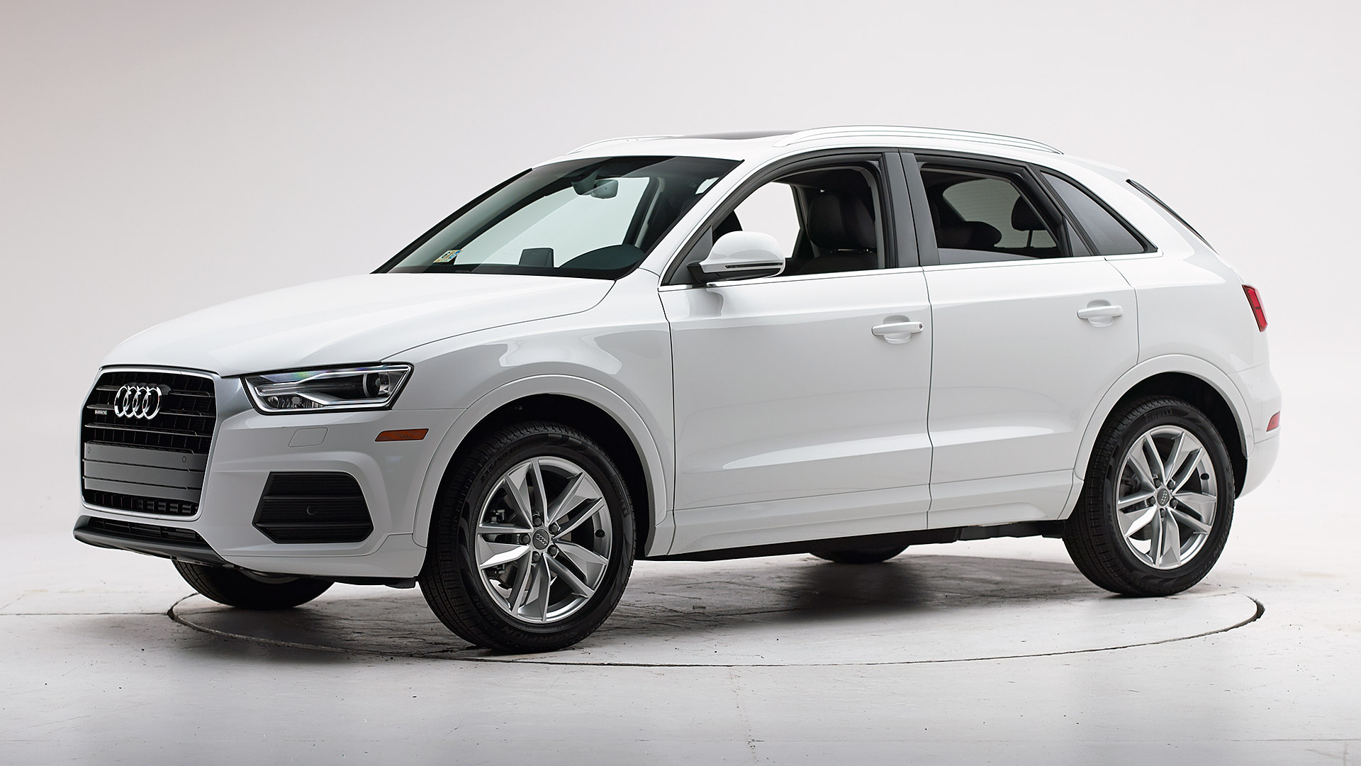 Audi Q3 earns IIHS Top Safety Pick award