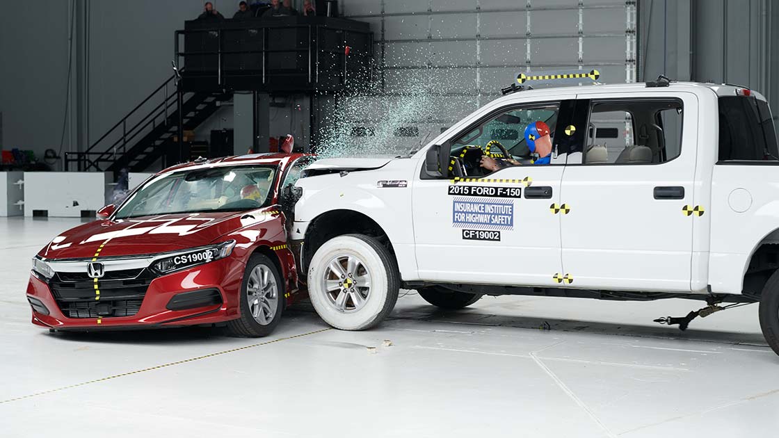 Crash Test IIHS